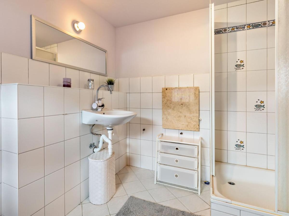 Snug Holiday Home In Divitz Spoldershagen Near Skydiving 外观 照片