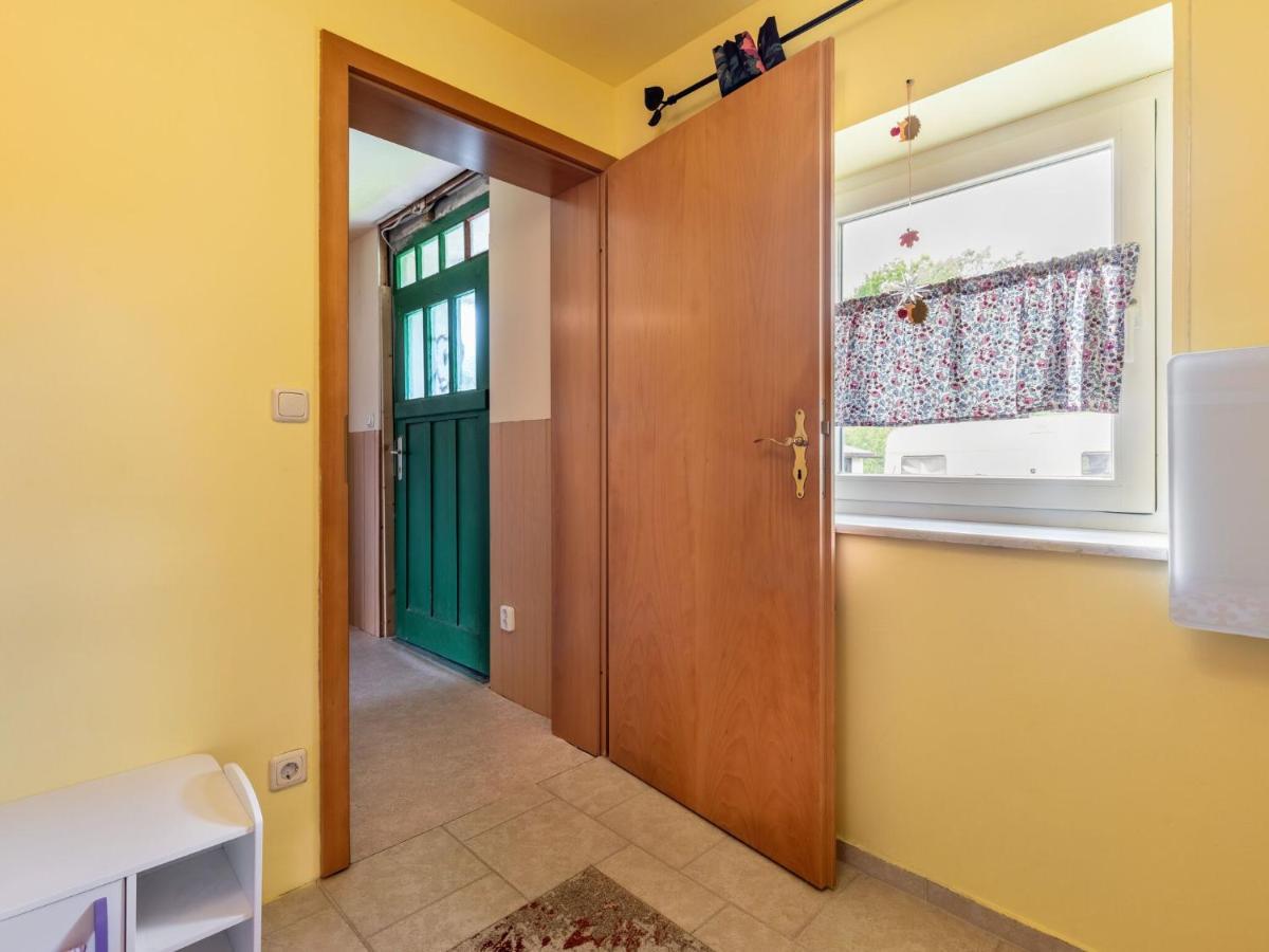 Snug Holiday Home In Divitz Spoldershagen Near Skydiving 外观 照片